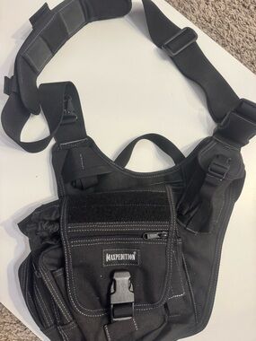 Maxpedition Jumbo Versipack Tactical Sling Bag Black EDC Like New